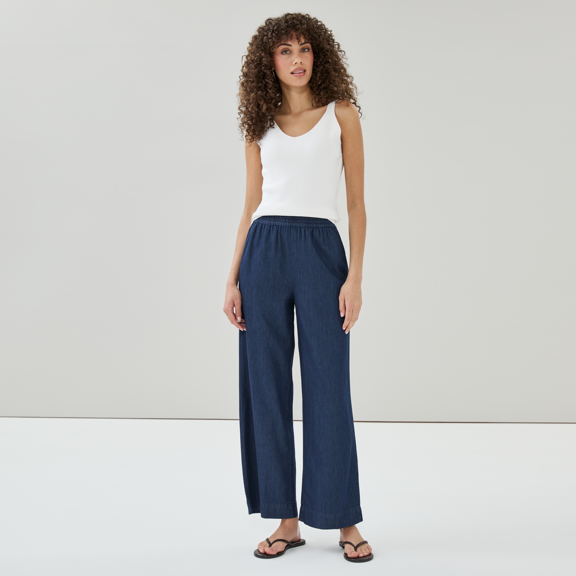 Chambray Dark Wash Pull-On Pant