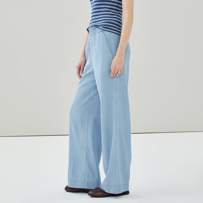 Chambray Light Wash Pull-On Pant - Light Wash