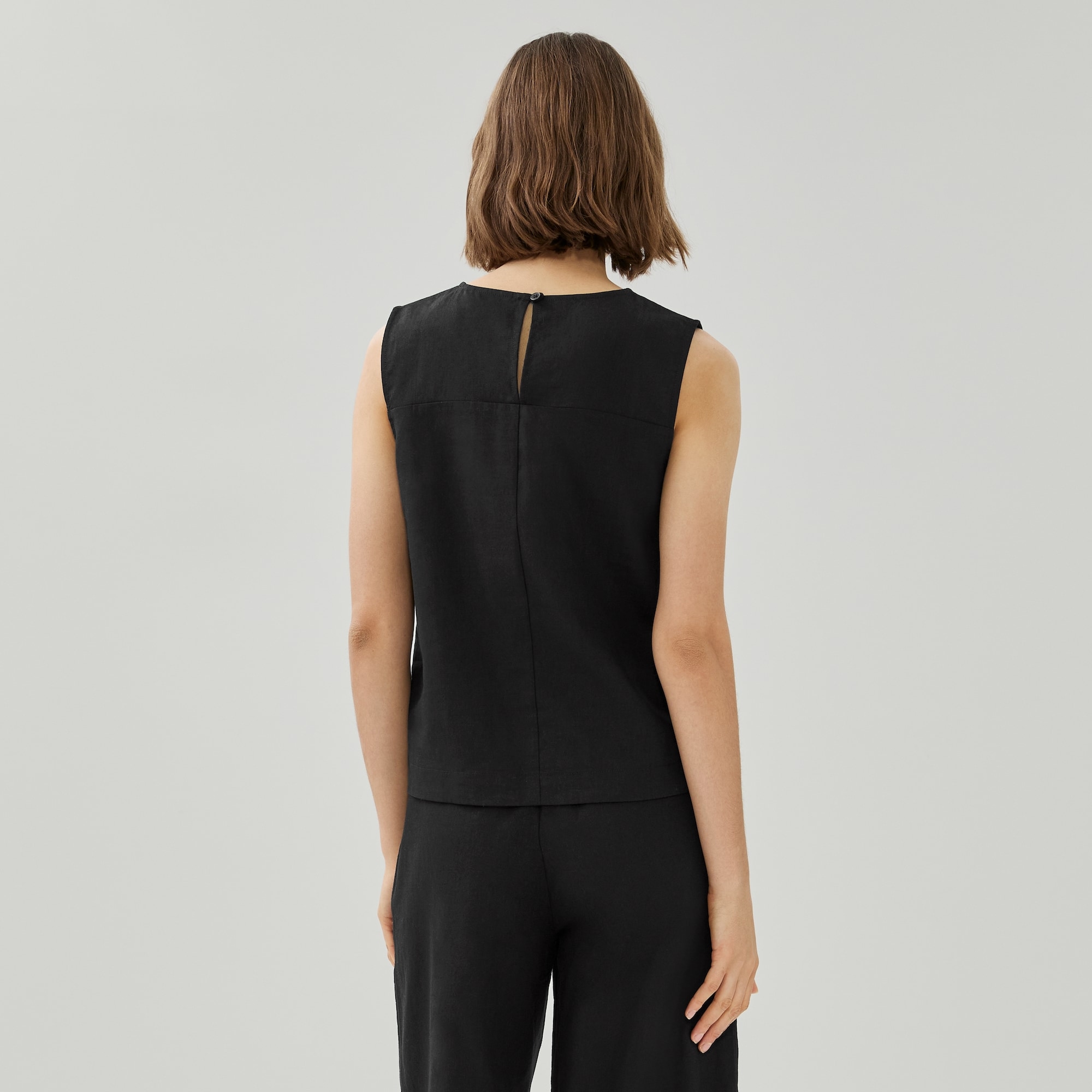 Cotton Linen Tank in JF Black from Joe Fresh