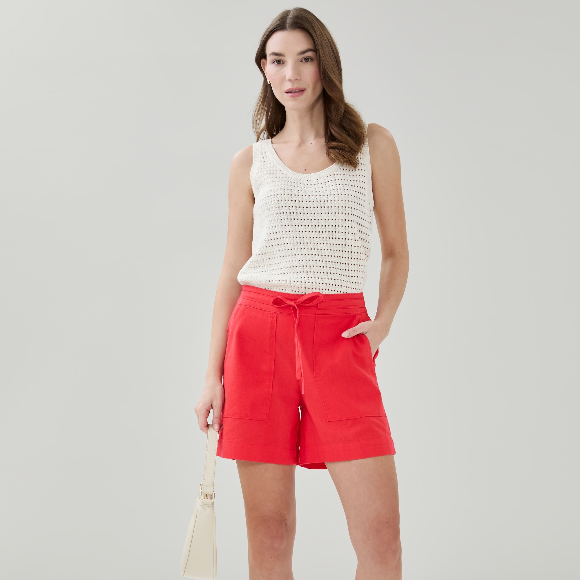 Short utilitaire en lin et coton