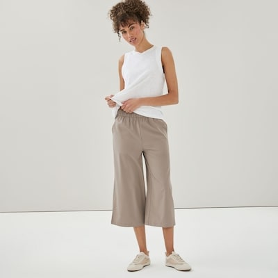On-the-Go Cropped Pant - Light Brown
