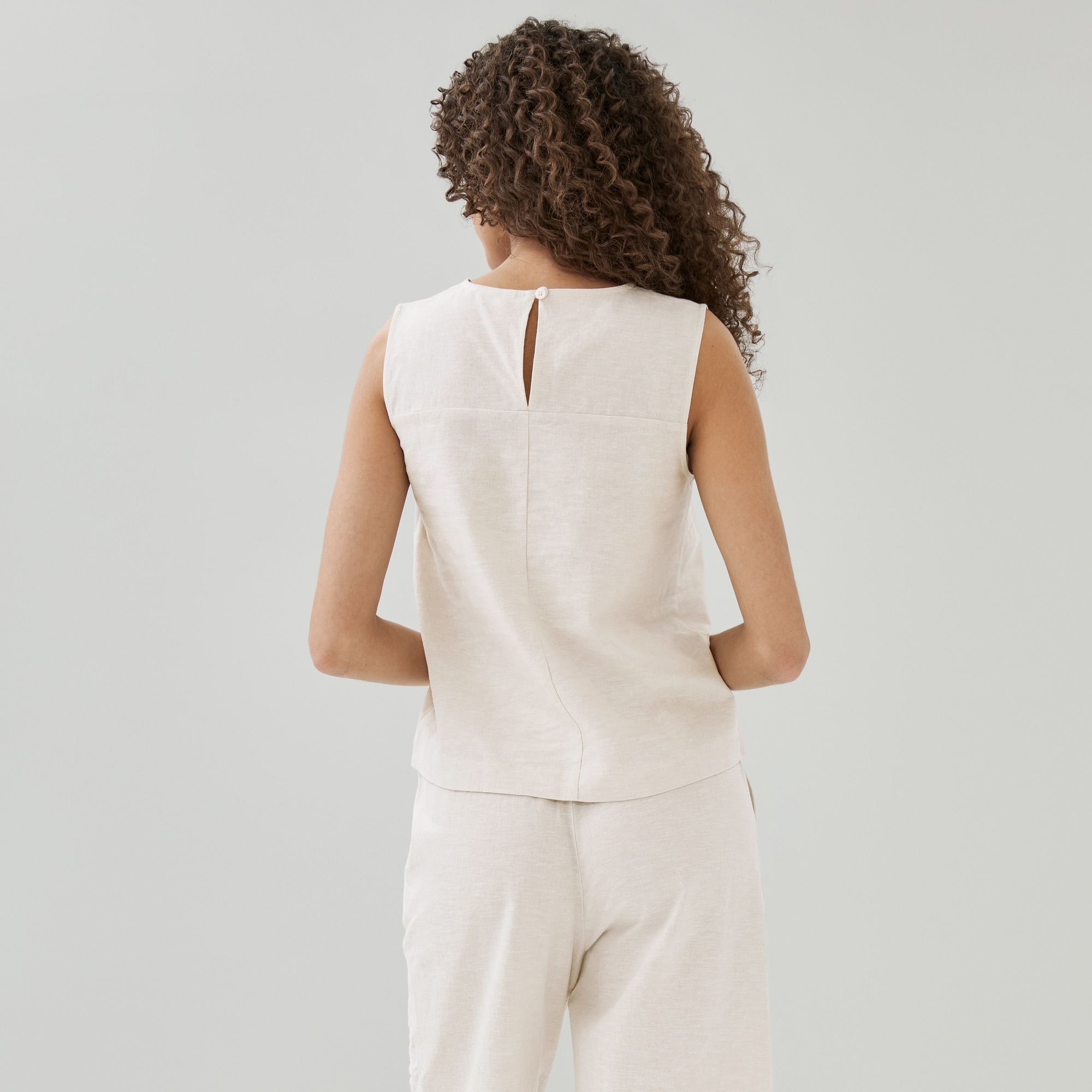 Linen Tank in Linen from Joe Fresh