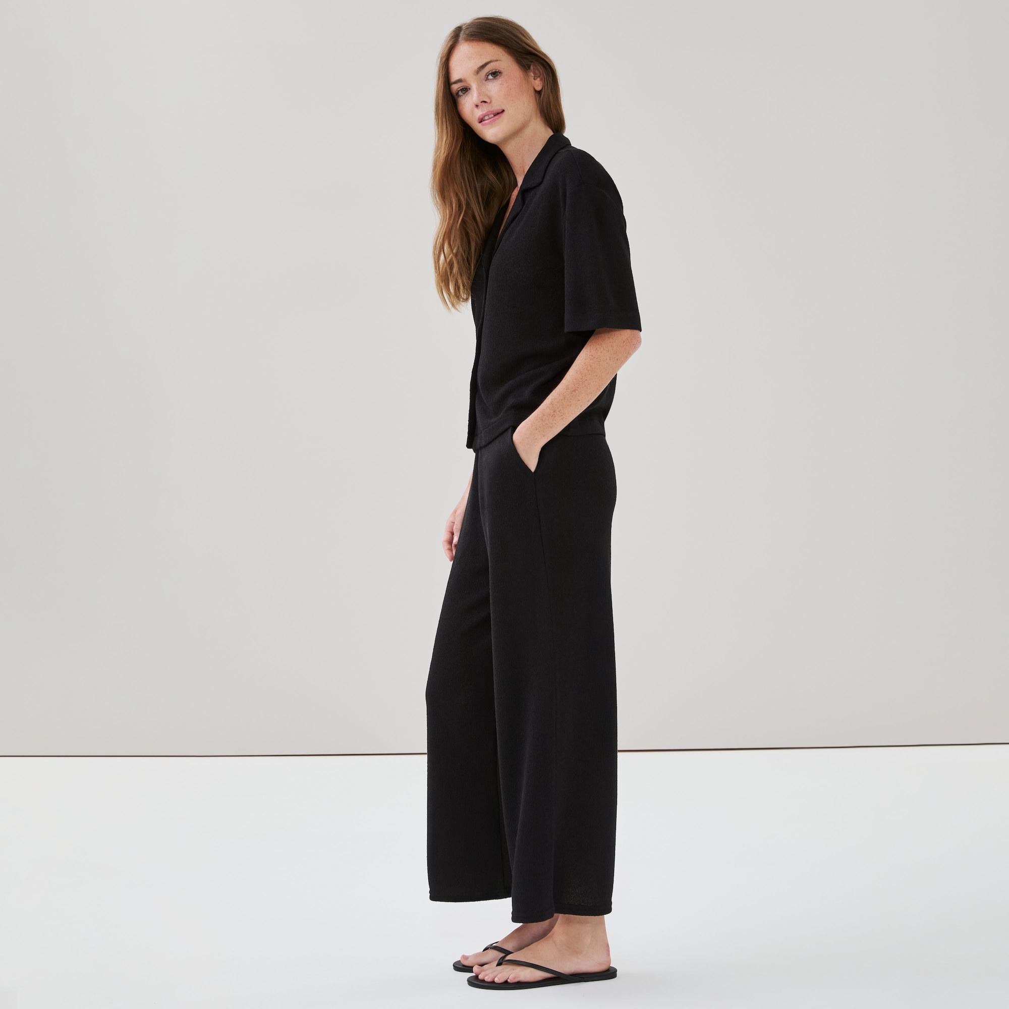 Cropped Pull-On Pant in JF Black from Joe Fresh