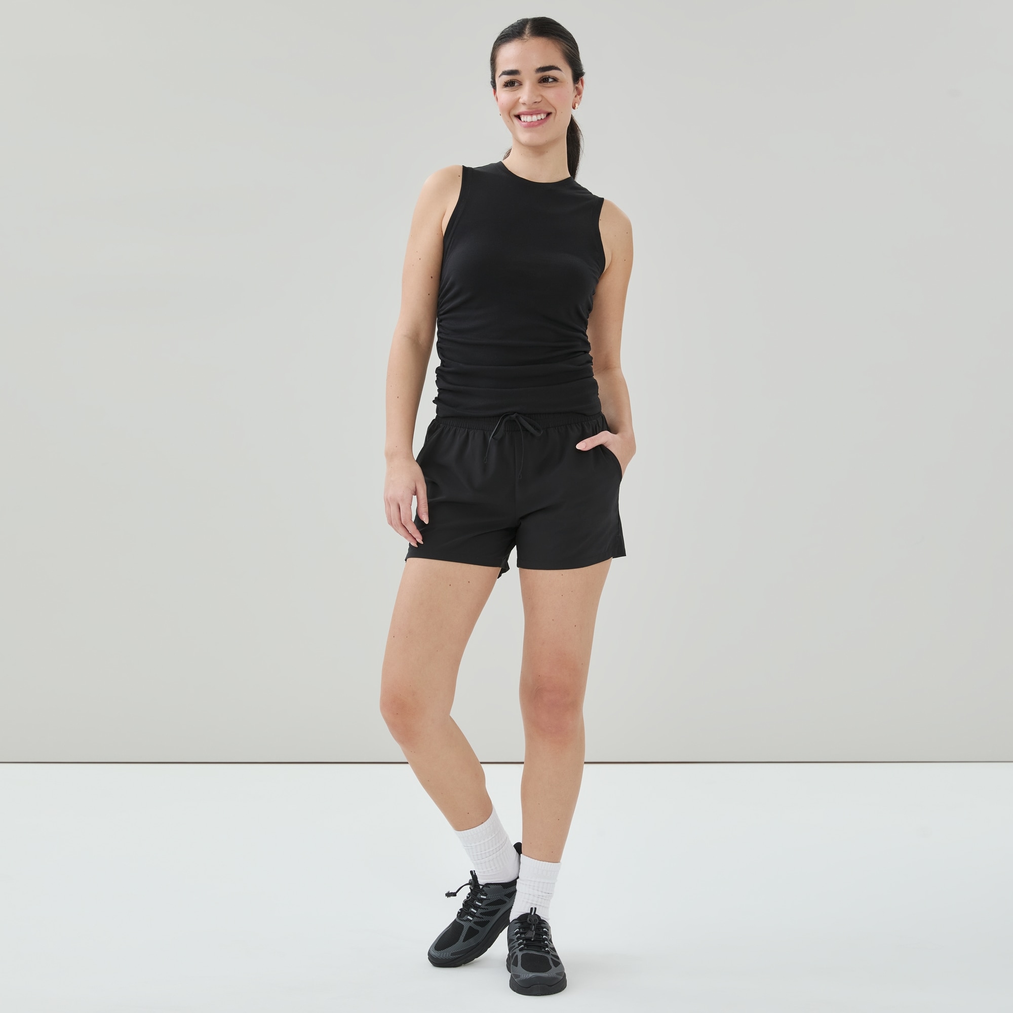 Active Stretch Short