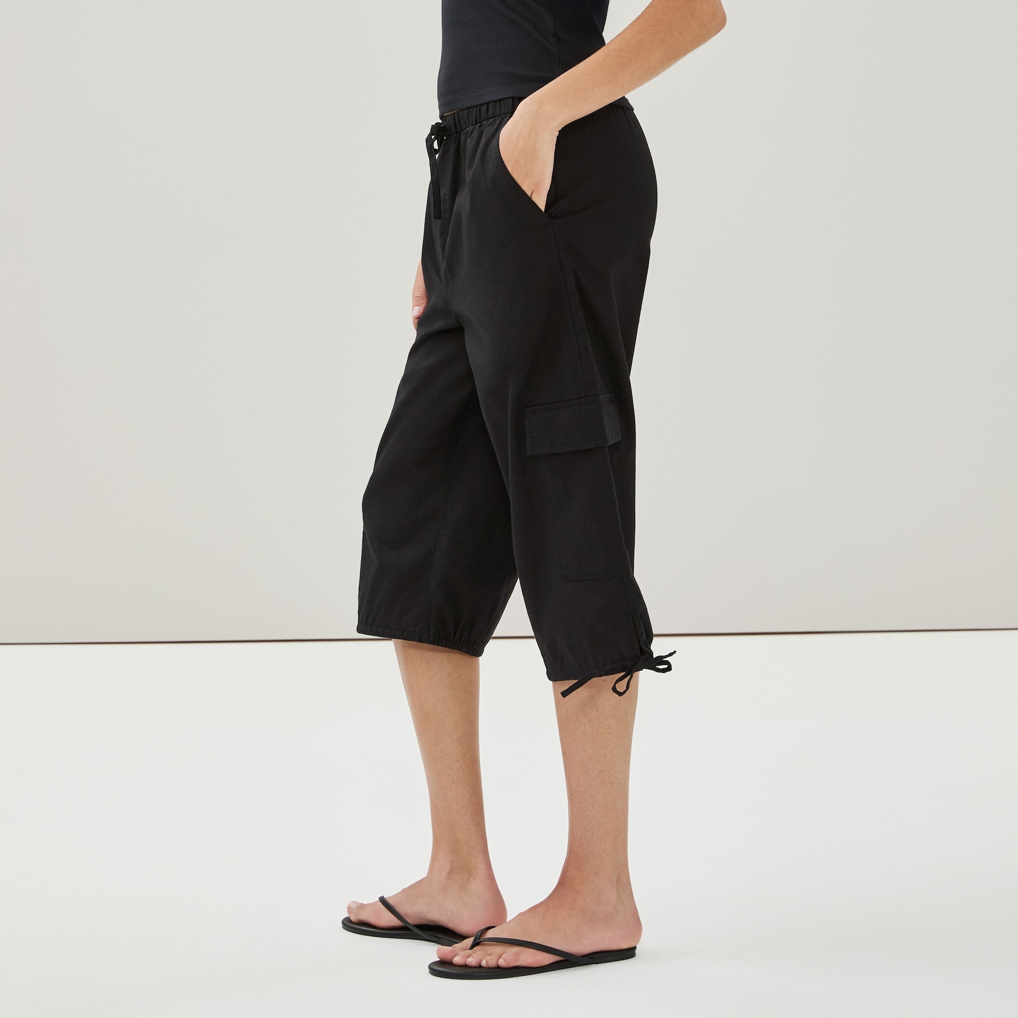 Linen Cotton Cropped Pant in JF Black from Joe Fresh