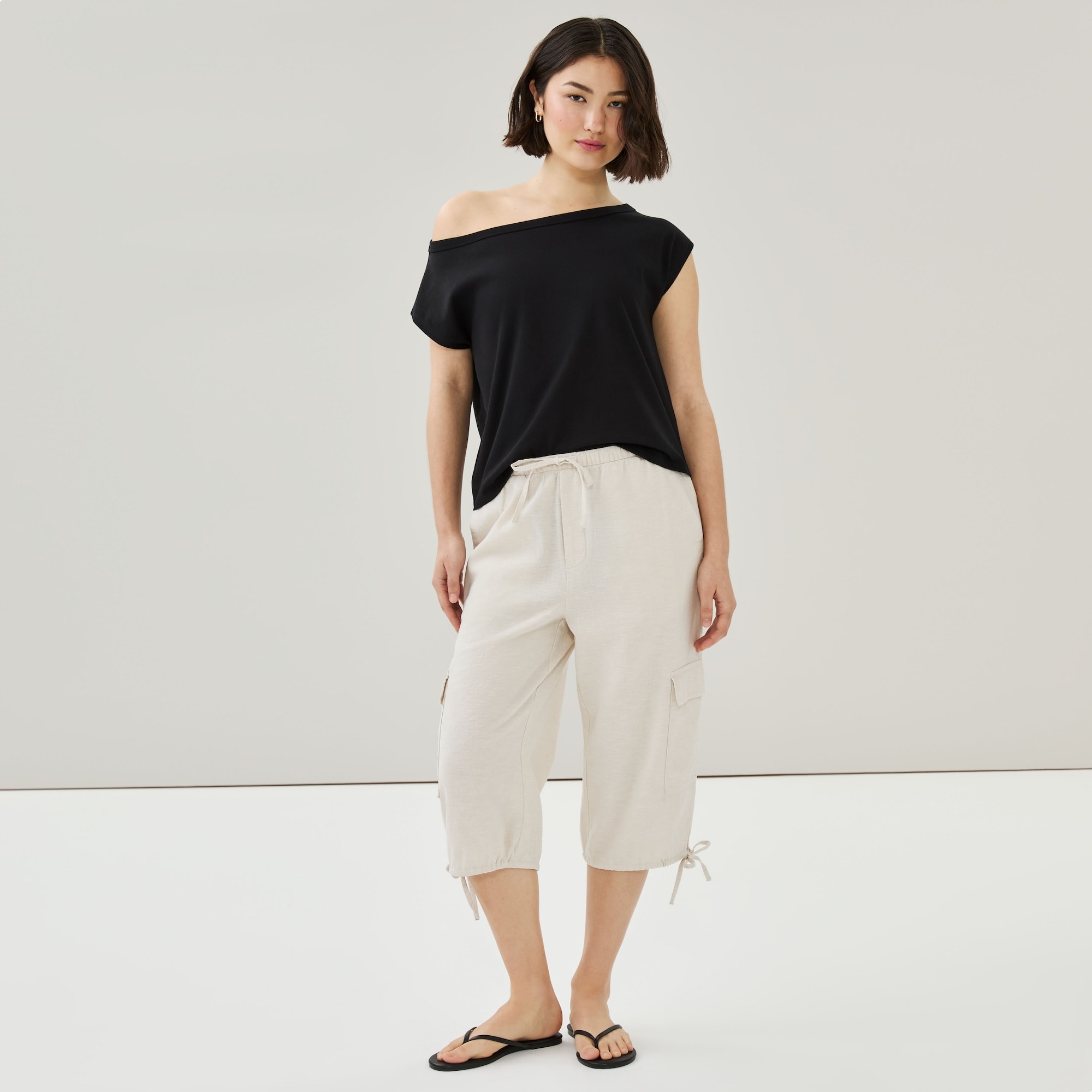Linen Cotton Cropped Pant in Linen from Joe Fresh