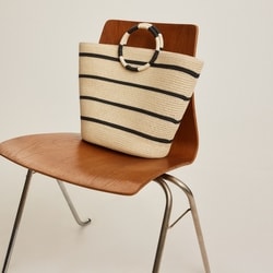 Joe Fresh Sac fourre-tout rayé en paille 1 ea, 34,00 $/1ch