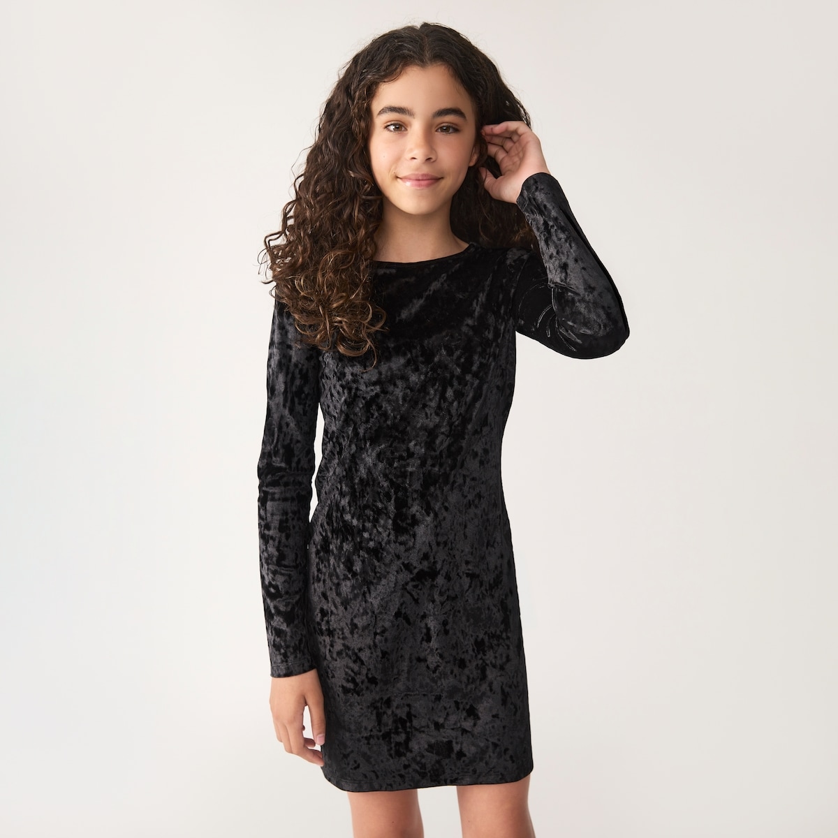 Robe  dcoupe dans le dos pour pradolescentes