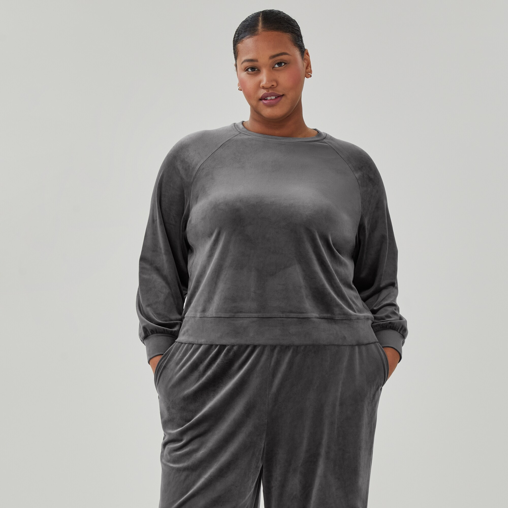 Women+ Velour Crew Neck Pullover in Ash Grey from Joe Fresh