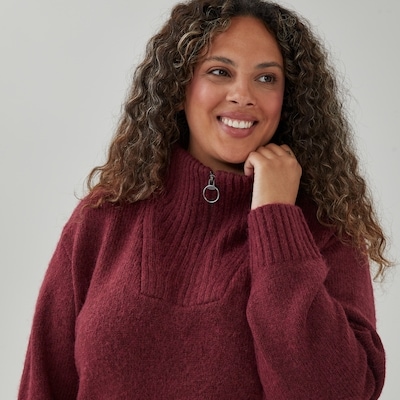 Women+ Quarter-Zip Pullover - Dark Red