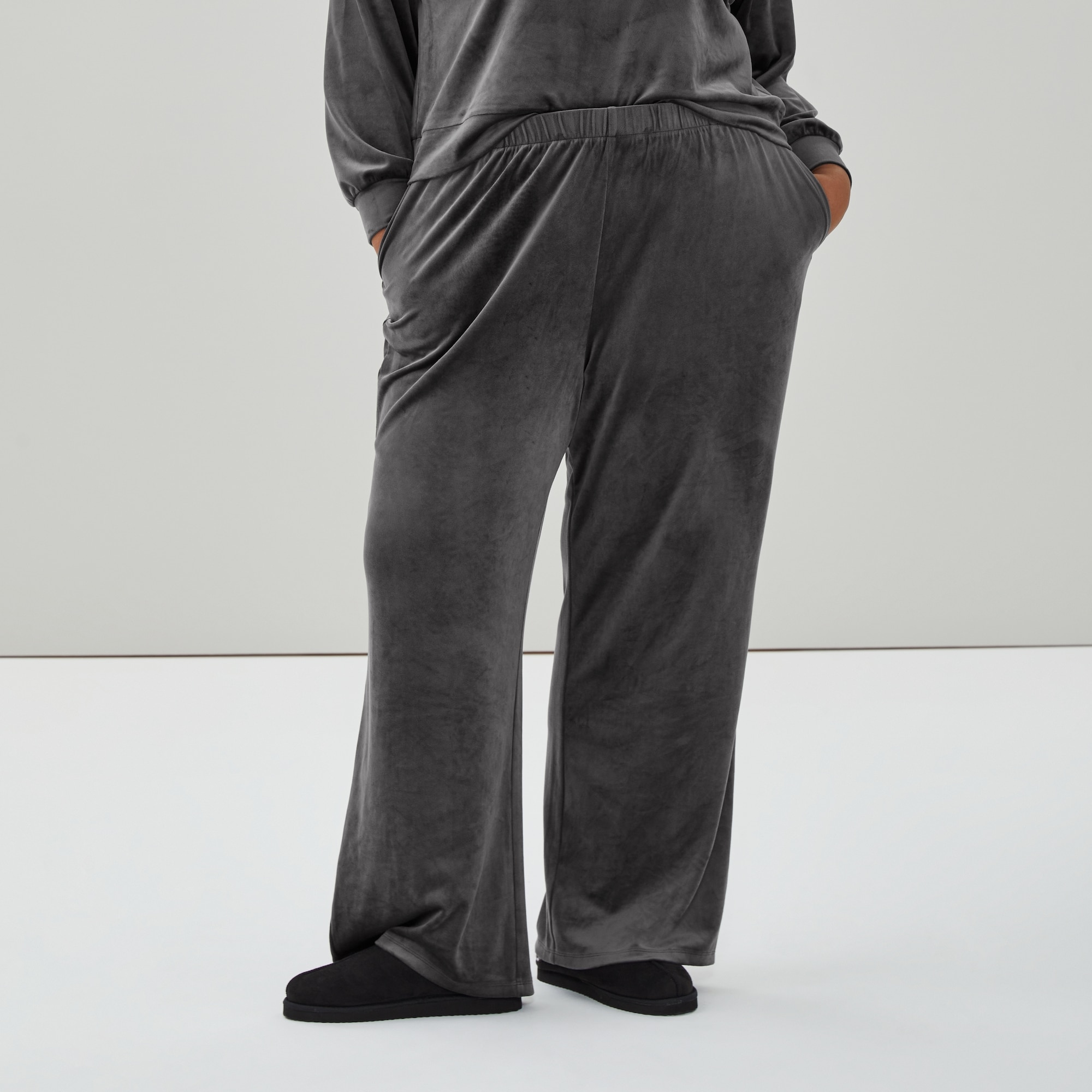 Women+ Velour Wide Leg Pant in Ash Grey from Joe Fresh