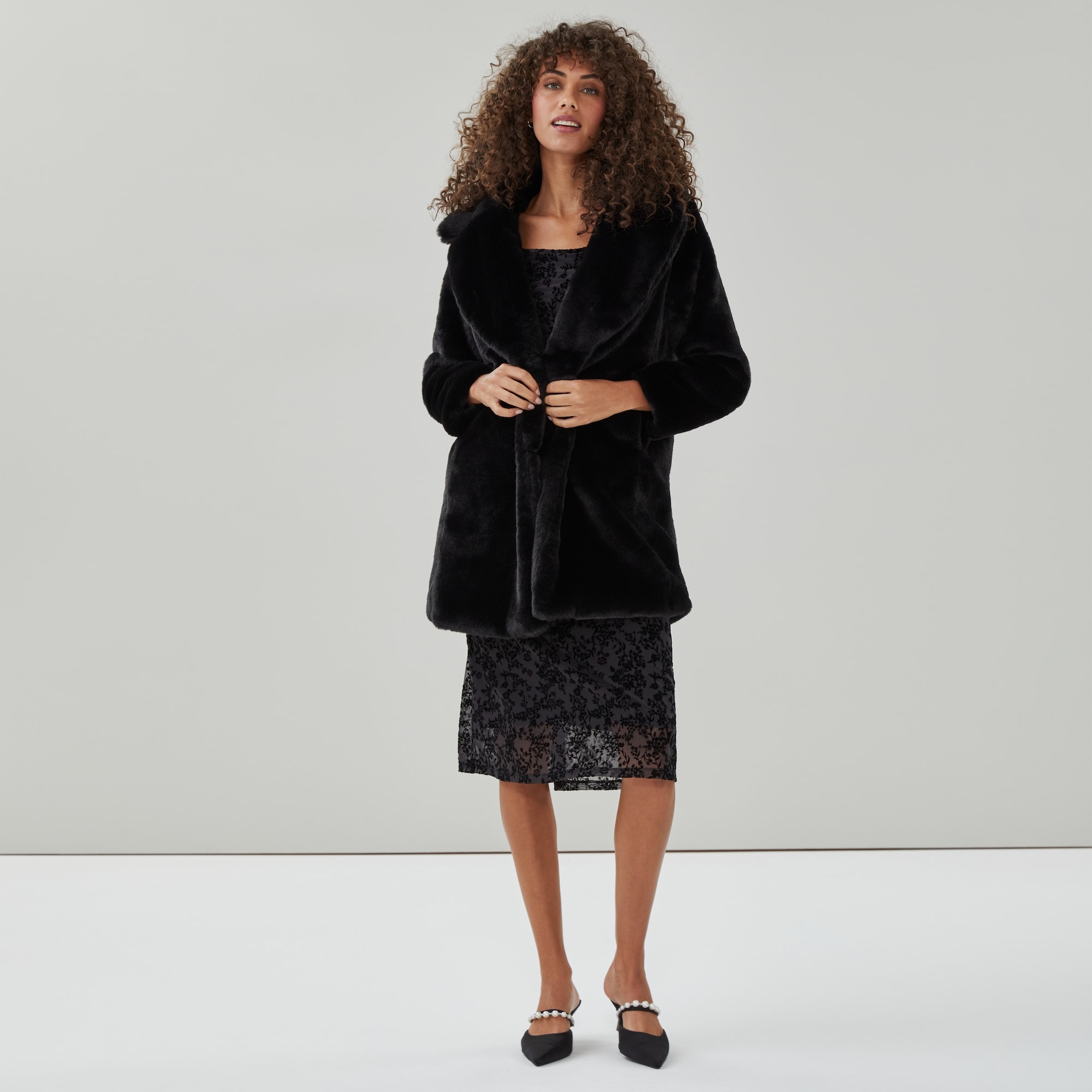 Manteau en similifourrure