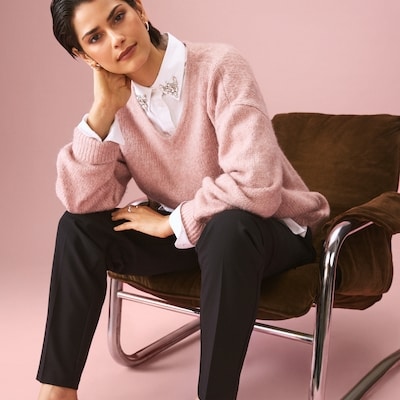 V-Neck Sweater - Dusty Pink