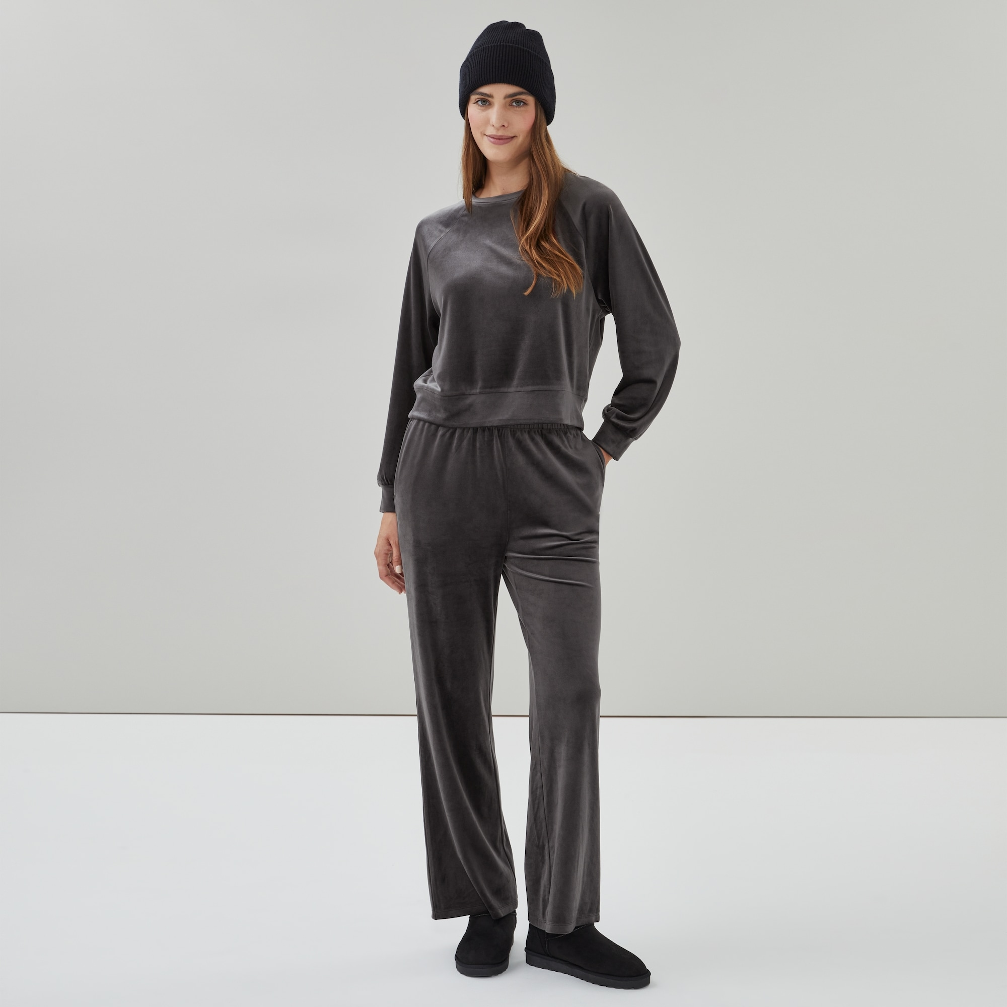 トップス velour like ensemble knit Women+ Velour Crew Neck Pullover in Ash Grey from Joe Fresh