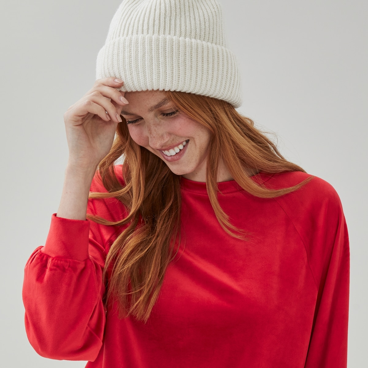 Velour Crew Neck Pullover - Red