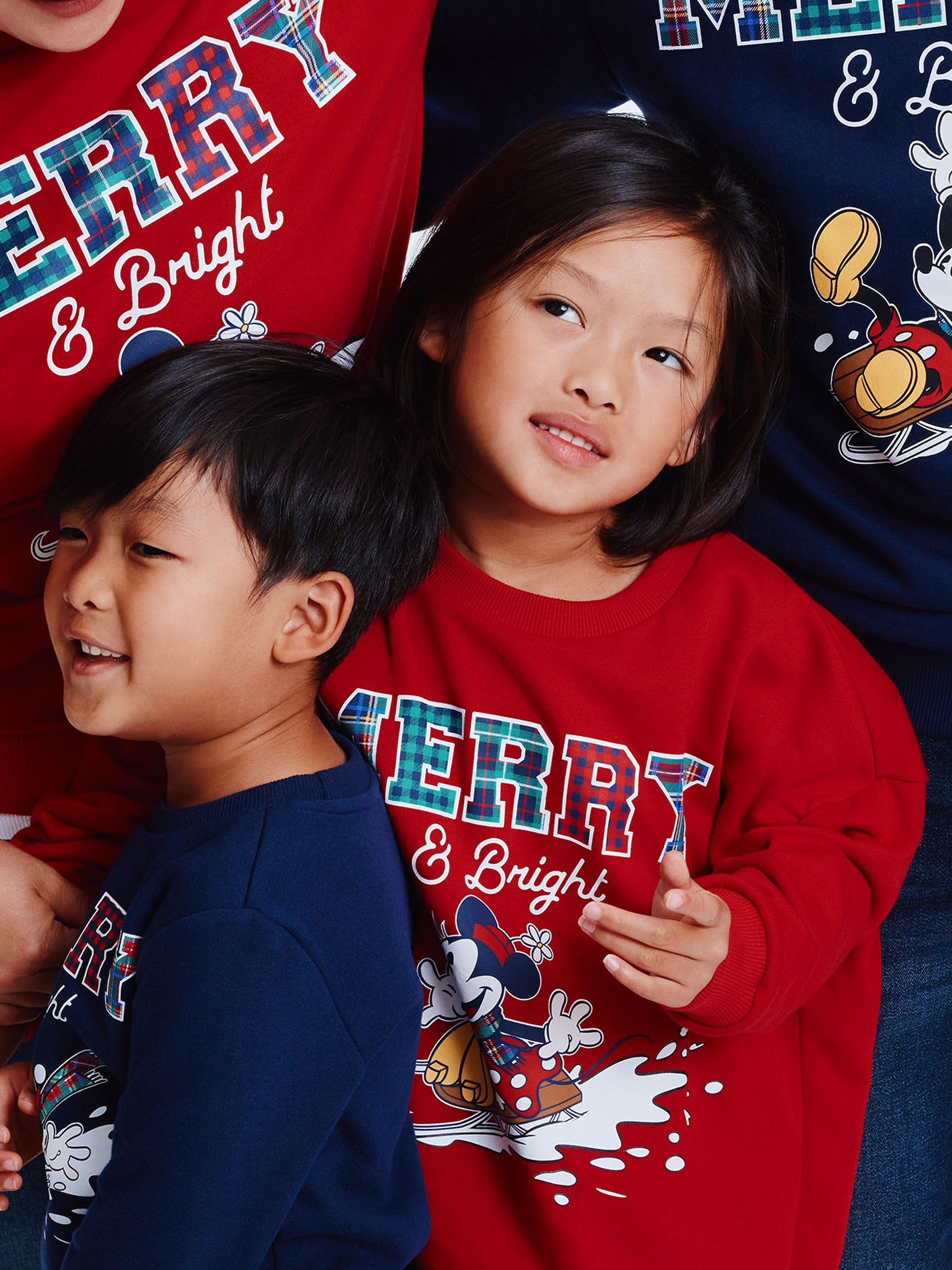 Kid Girls' Disney Minnie Mouse Holiday Sweatshirt