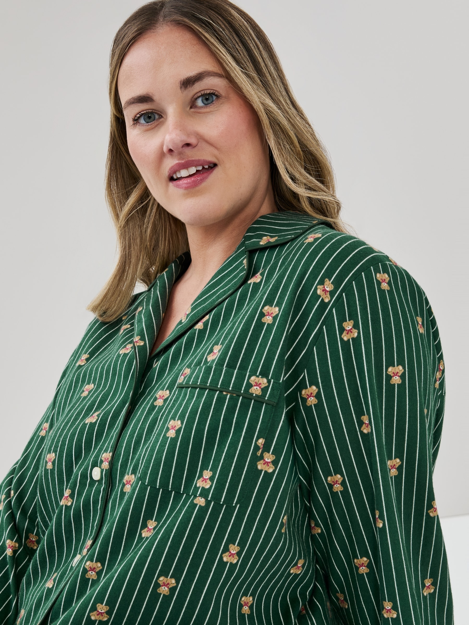 Women+ Flannel Holiday Sleep Set
