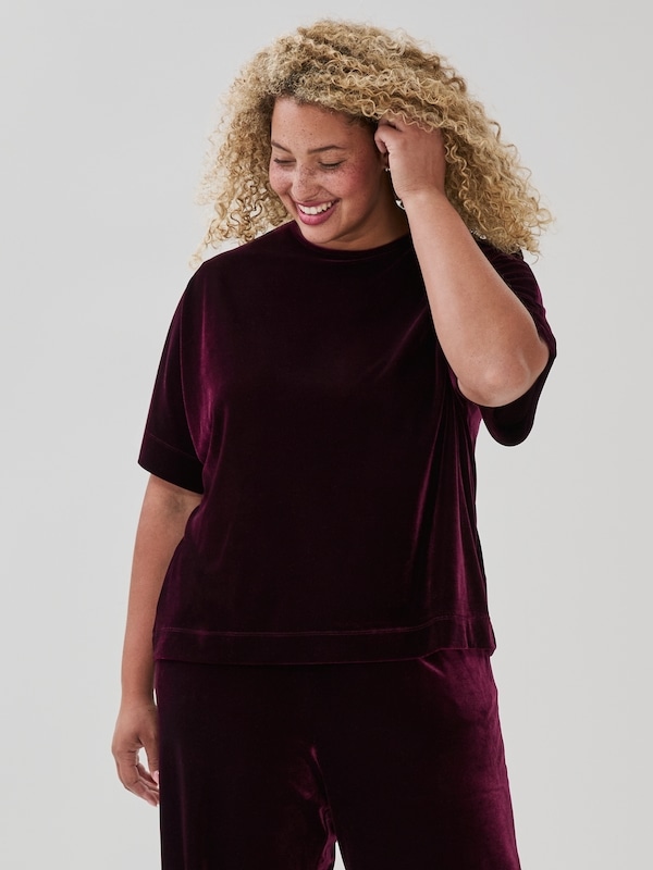Women+ Velvet Boxy Top - Burgundy