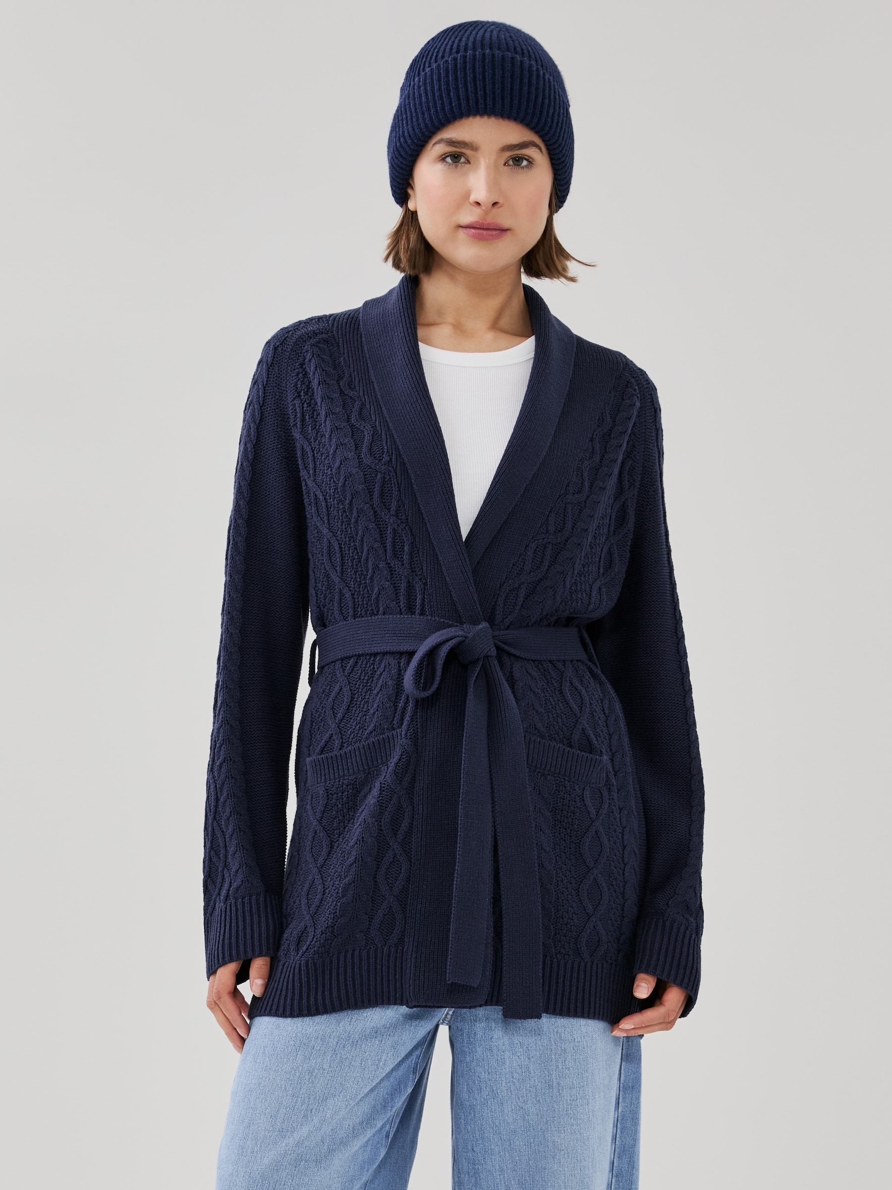 Cardigan à mailles torsadées