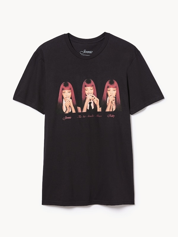 Jennie Graphic T-Shirt - Black