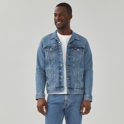 Levi Strauss Signature™ Gold Men's Levi Strauss Signature™ Gold Trucker Jacket 1 ea, $54.99/1ea