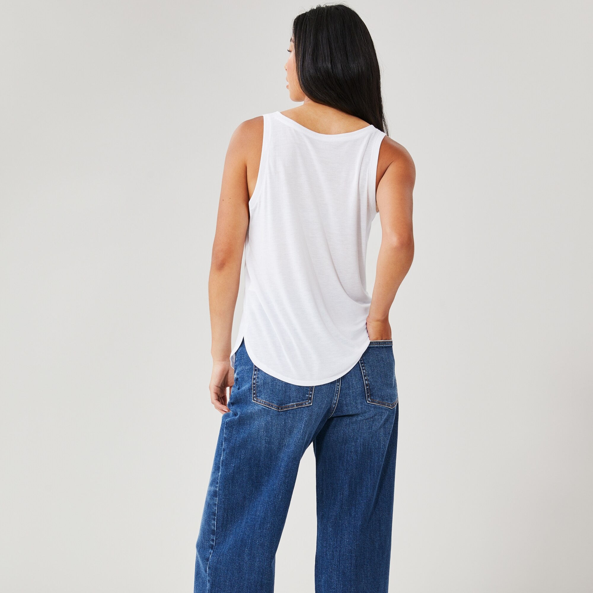 Relaxed Tank