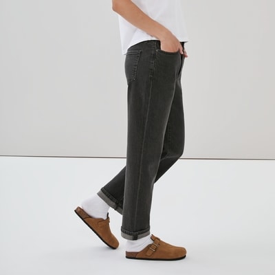 Black Wash Relaxed Fit Jean - Black