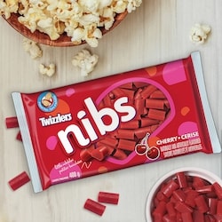 Twizzler Nibs Cherry Candy - 400 g | Zehrs