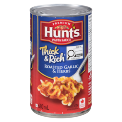 Hunt's Thick & Rich Pasta Sauce, Roasted Garlic & Herbs - 680 ml
