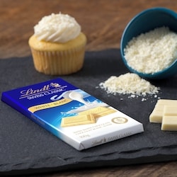 Lindt SWISS CLASSIC White Chocolate Bar - 100 g | Real Canadian