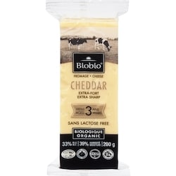 Biobio Cheddar extra fort vieilli pendant trois ans biologique 200 g, 5,50 $/100g