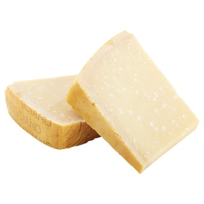 null Grated Italian Parmigiano Reggiano $4.99/100g $22.64/1lb