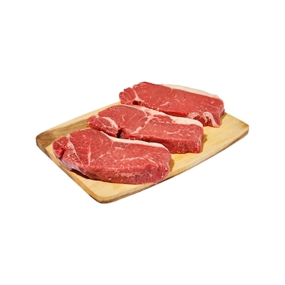 Beef Striploin Grilling Steak, Club Pack