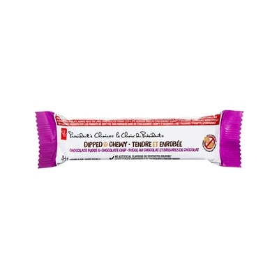 Barres granola tendres et enrobées fudge au chocolat et brisures de chocolat