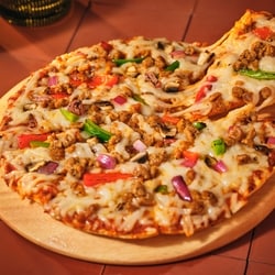 Daiya Dairy Free Gluten Free Meatless Supreme Pizza - 550 g | No