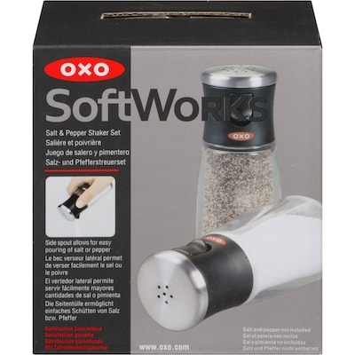 Oxo Ensemble salière et poivrière 1 ea, 20,00 $/1ch