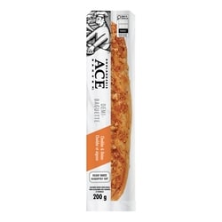 Boulangerie ACE Demi-baguette au cheddar et à l’oignon  200 g, 1,75 $/100g