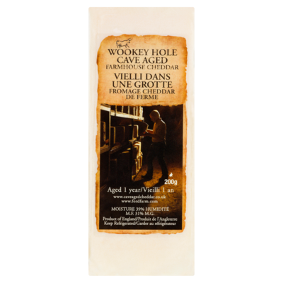 null Fromage Cheddar de Ferme Vielli dans une Grotte 31% M.G. 200 g, 7,25 $/100g