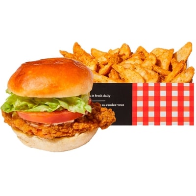 null Sandwich au poulet croustillant et quartiers de pomme de terre (Après 11h) 361 g, 1,39 $/100g