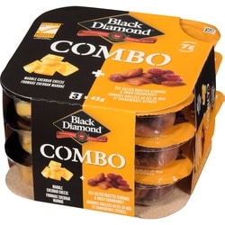 Black Diamond Marble Cheddar Cheese, Almonds & Cranberries