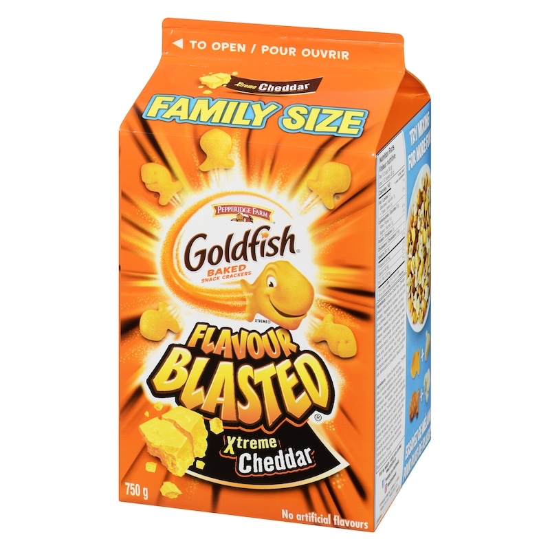 Xtreme Cheddar Family Size Baked Snack Crackers