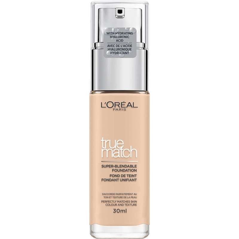 Foundation with Hyaluronic Acid & Moisturizing Care