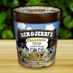 波動クリーム２個 Ben & Jerry's Chocolate Chip Cookie Dough Core Ice Cream - 473 ml