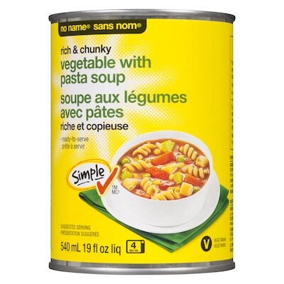 Soupe aux légumes avec pâtes riche et copieuse