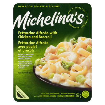 Fettuccine alfredo avec poulet et brocoli