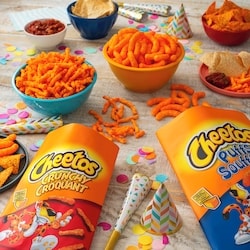 Cheetos Crunchy Cheese Flavoured Snacks - 285 g | Wholesale Club