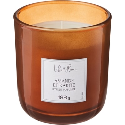 Life at Home Bougie parfumée – Amande et karité 1 ea, 10,00 $/1ch