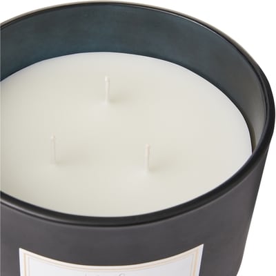 Rose Noir and Oud Scented Candle