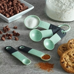 Kitchen Aid Measuring Spoons - Pistachio - 1 ea | Loblaws