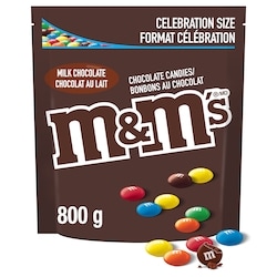 M&M’s Bonbons au chocolat au lait, format Célébration 800 g, 2,37 $/100g